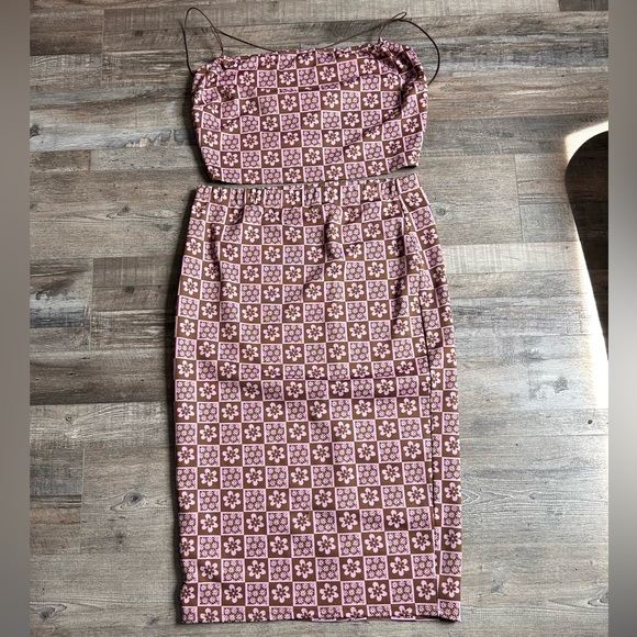 Fashion Nova Flower Two-Piece Set - Picture 1 of 7